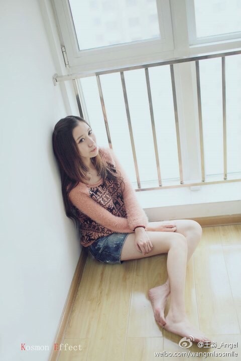 淼淼萌萌哒(王淼) 超养眼的微博私房照诱惑写真图