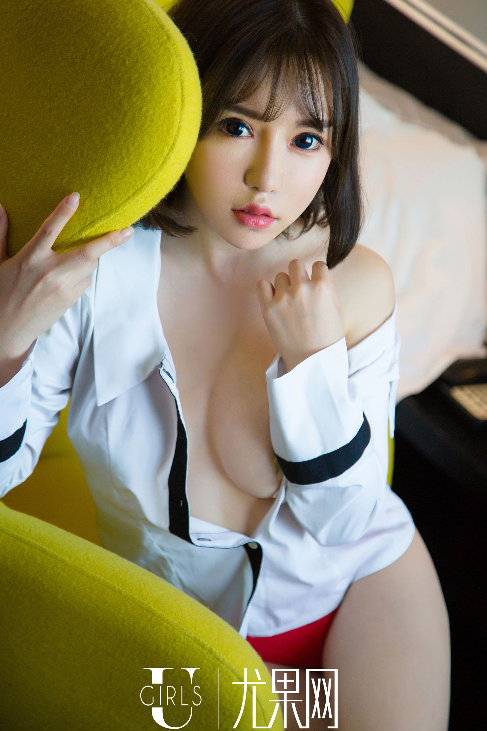 动漫系姐姐韩恩熙 初恋短发男友衬衣