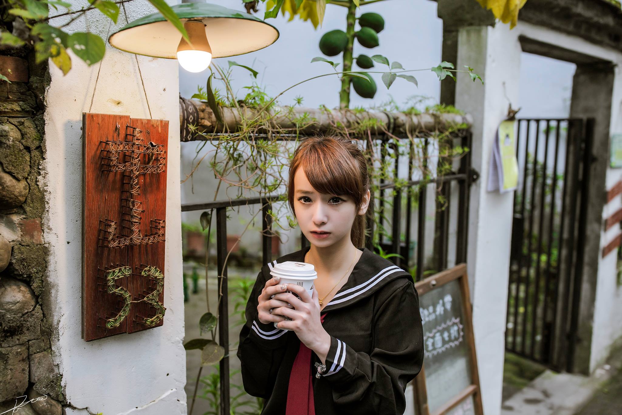 张雅涵Kimi 东吴高职正妹兼职外拍麻豆～