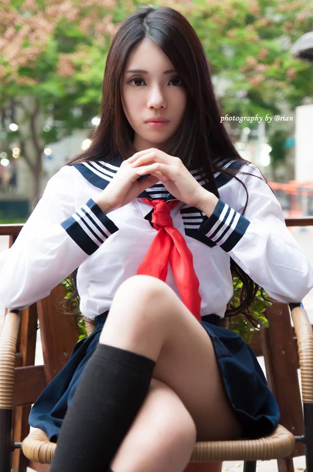 承容 神似混血儿五官立体的外拍美女