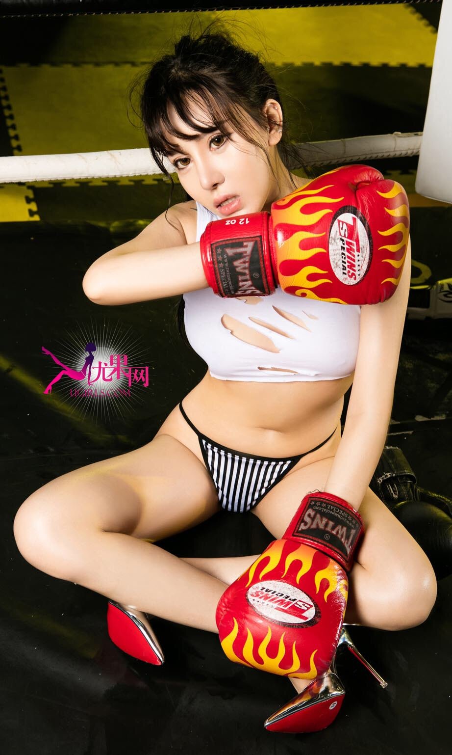 杨佩 [爱尤物]高清写真图VOL.330 出拳女郎