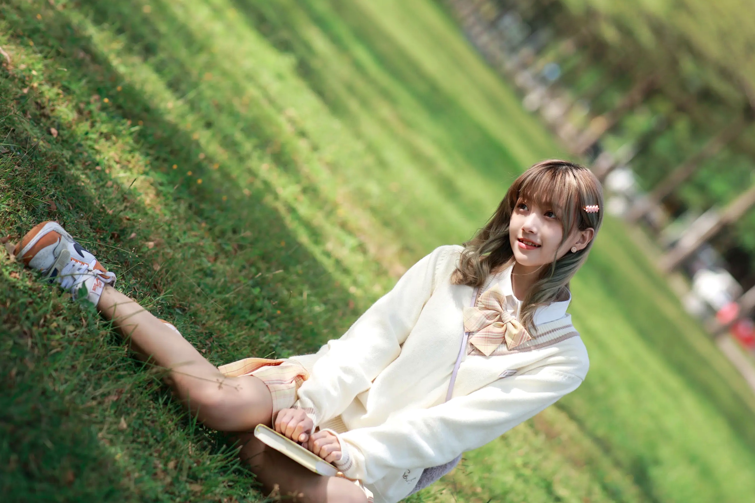 [YITUYU] 2022.04.05 青春的样子 菜菜 户外清纯校服治愈系少女写真 [31P]