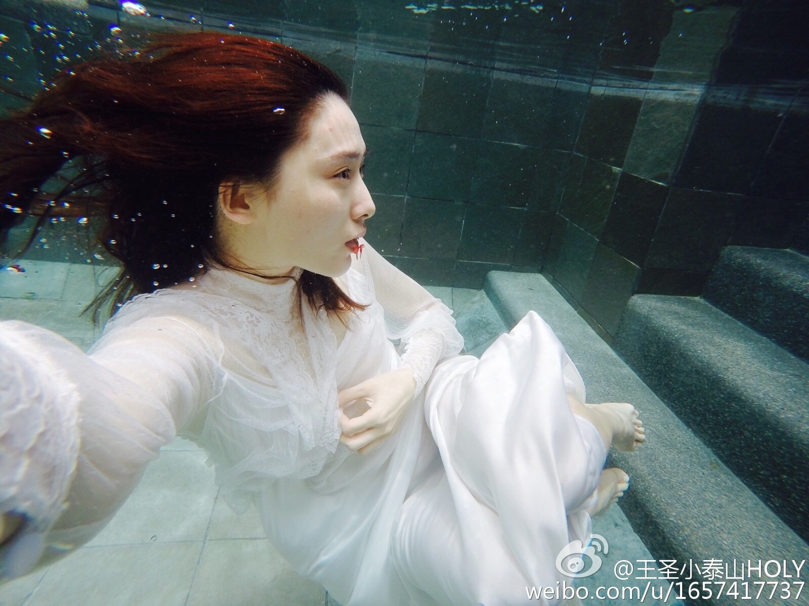 王圣小泰山 极品女神私房写真图