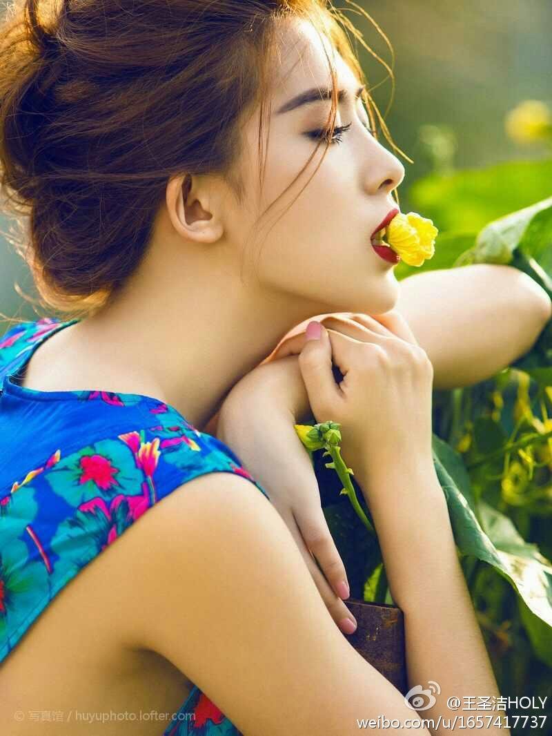 王圣小泰山 极品女神私房写真图