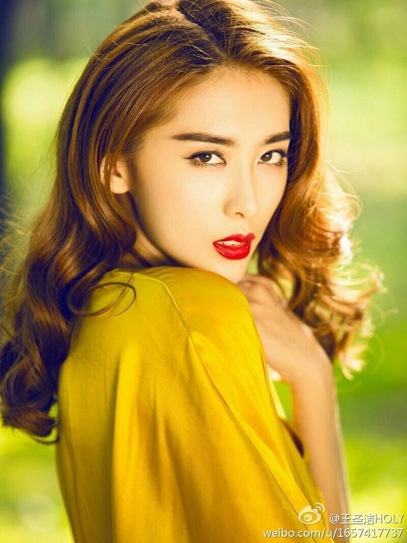 王圣小泰山 极品女神私房写真图