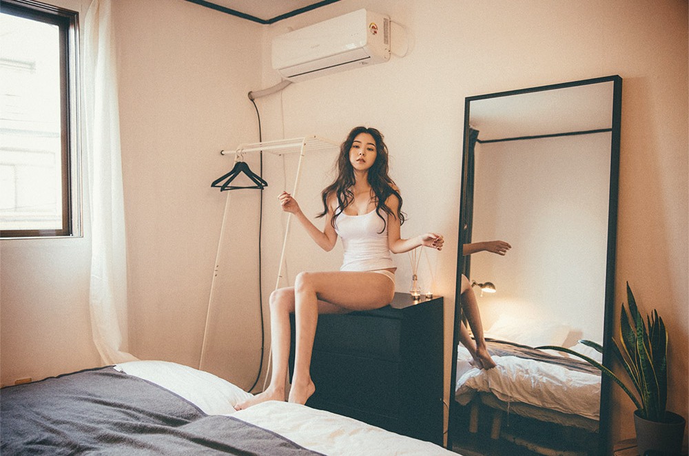 乐采垠(락채은) 家居妩媚诱惑写真图