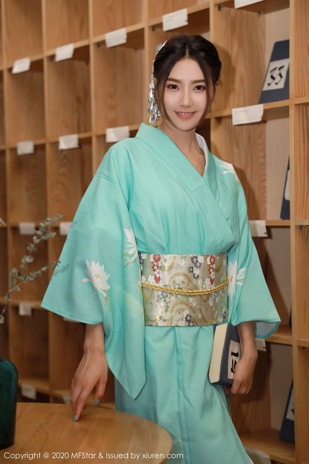 [MFStar]高清写真图 2020.05.19 VOL.332 方子萱