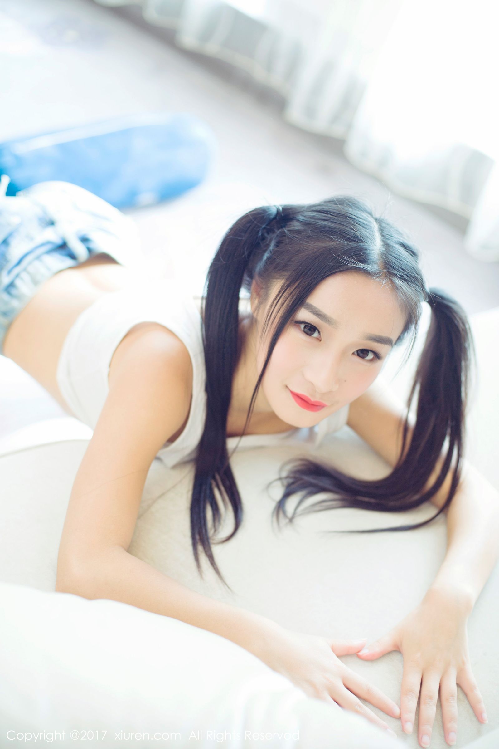 软妹子绮梦Cherish 白色内衣贴身牛仔裤