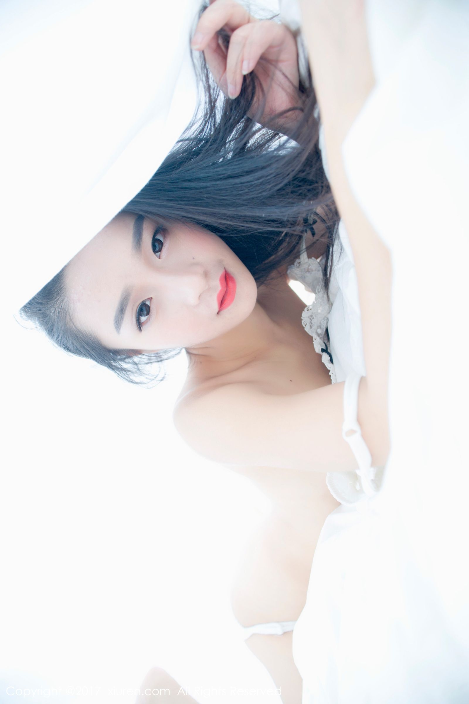 软妹子绮梦Cherish 白色内衣贴身牛仔裤