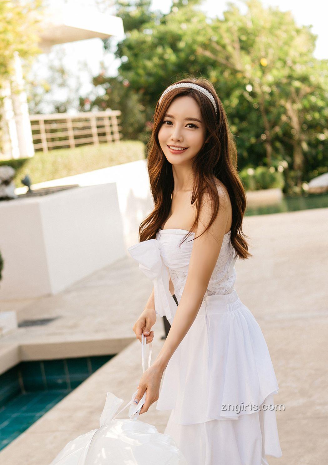 南韩美人孙允珠 唯美系吊带内衣三