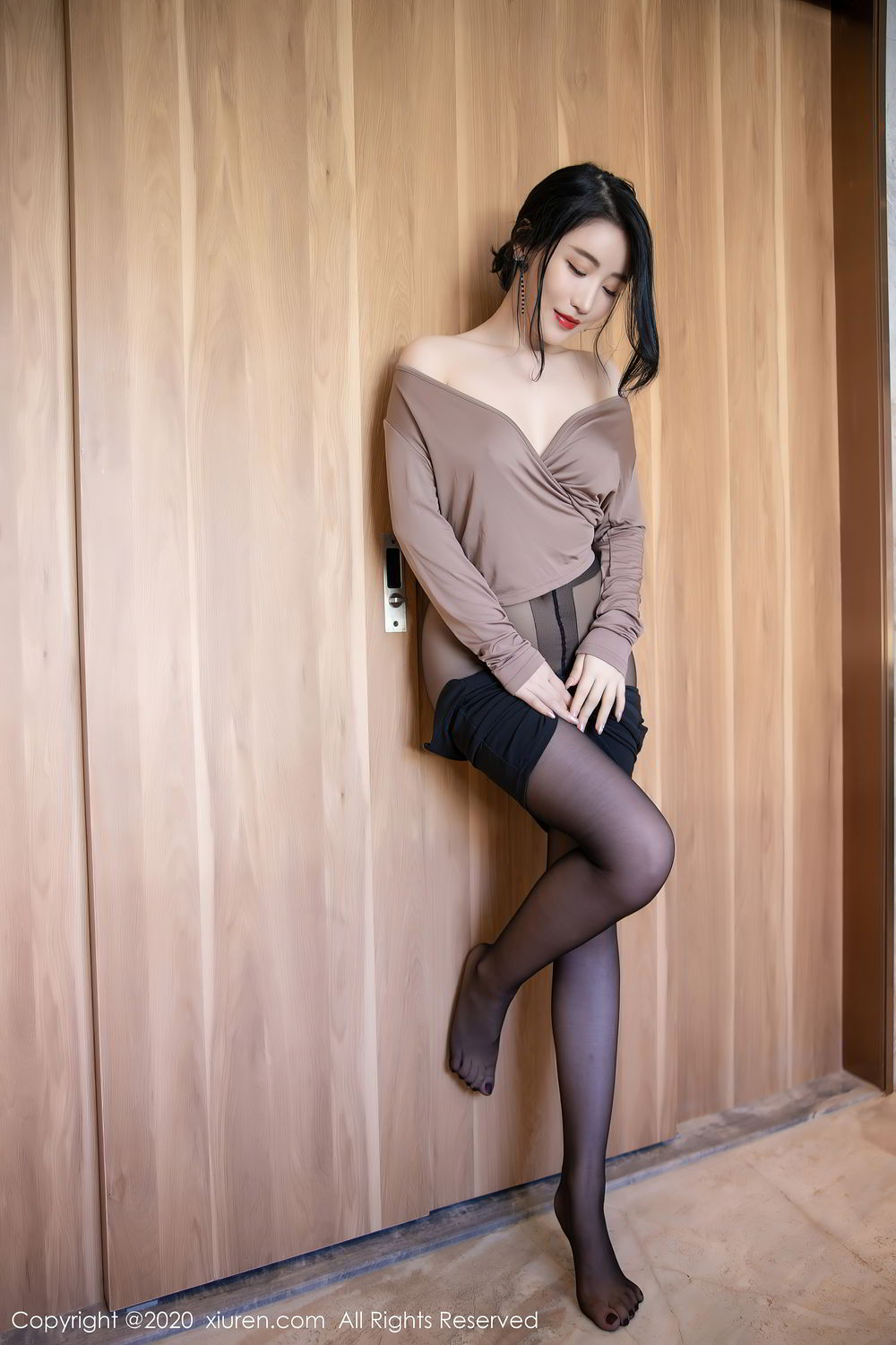 [XiuRen]高清写真图 2020.12.10 No.2881 绯月樱-Cherry