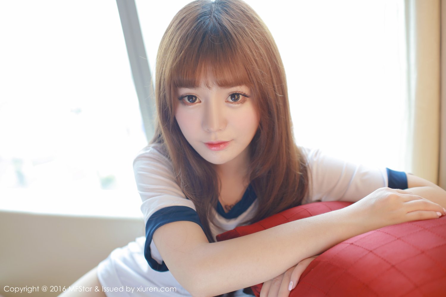 粉芭比VV [MFStar模范学院]高清写真图2016.11.28 VOL.079