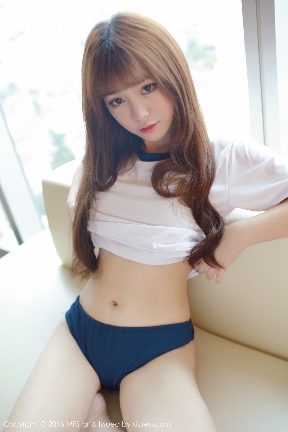 粉芭比VV [MFStar模范学院]高清写真图2016.11.28 VOL.079