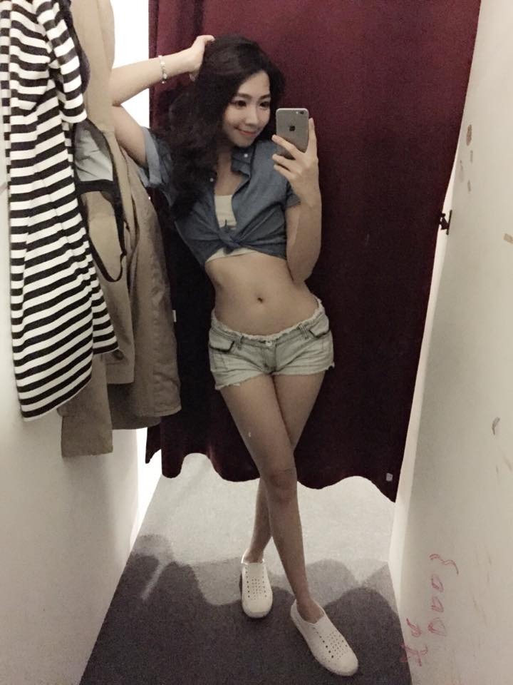 曾智希 伊林新生甜美长腿女模正妹