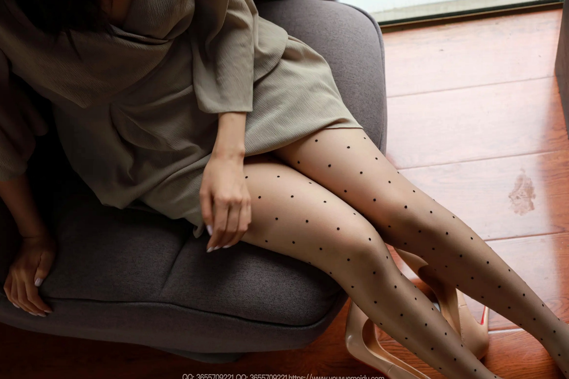 Gallery - IESS异思趣 美子《温柔波点》肉色丝袜美腿高跟鞋私房写真 [94P]爱蜜社 - Honey Club 美腿丝袜私房照性感 美子Yoki女神私房照_秀色女神 - image 86