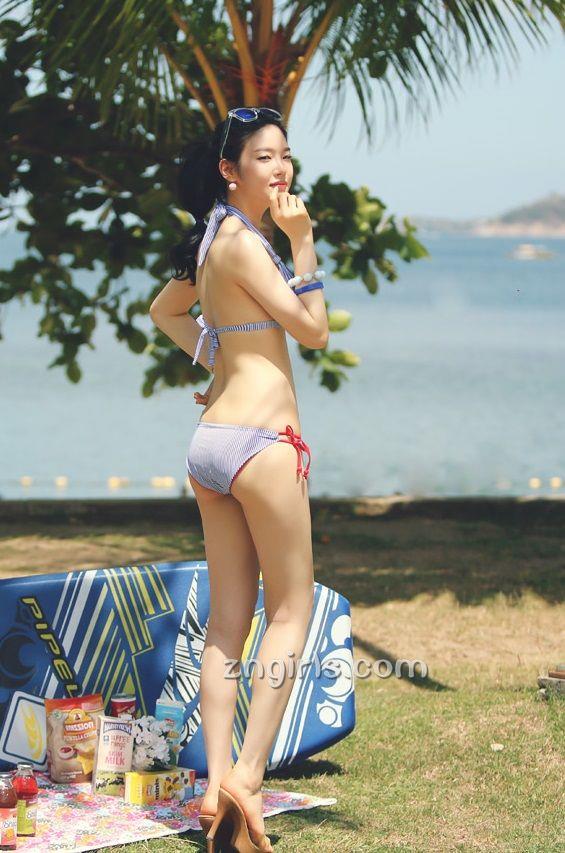 朴正允- 2017比基尼写真合辑