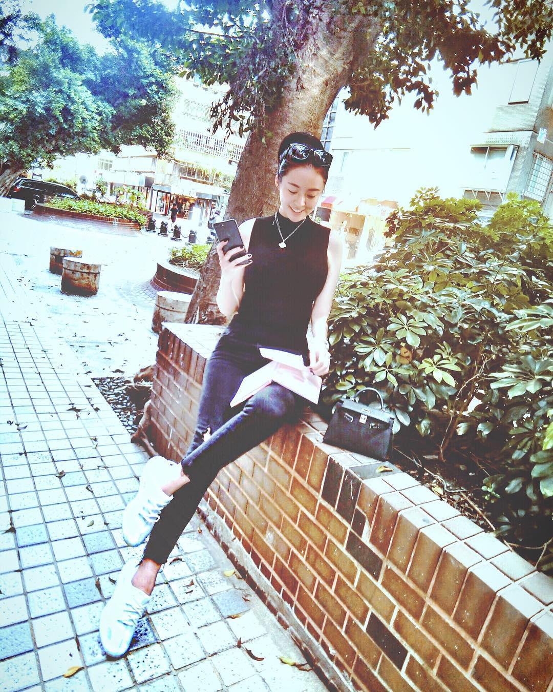 笑容女神张嘻嘻 外型出色身材姣好
