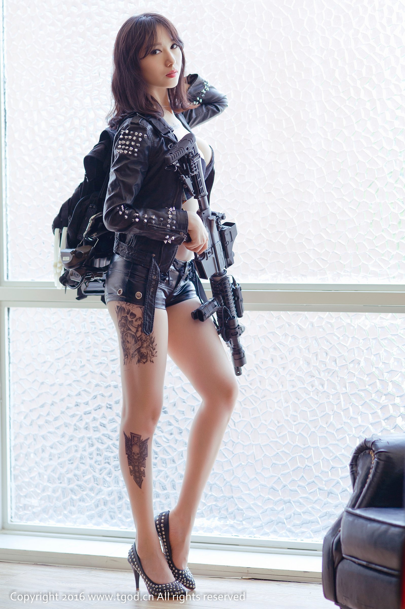 展如 [TGOD推女神]高清写真图长枪待发等君到