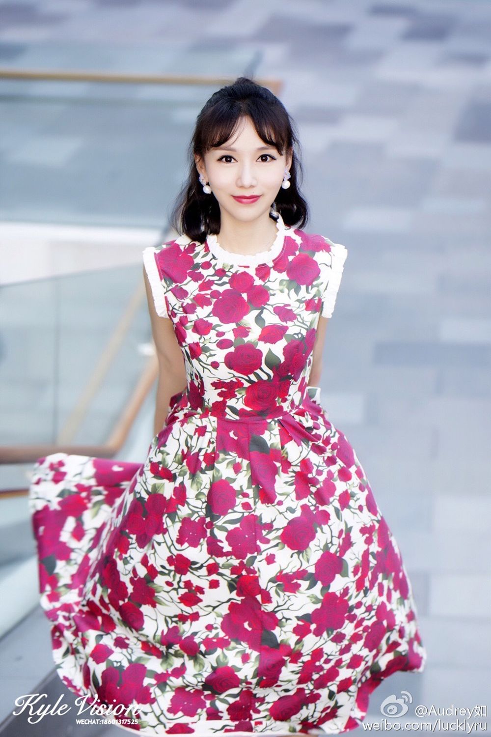气质美女Audrey如 清爽街拍唯美家居