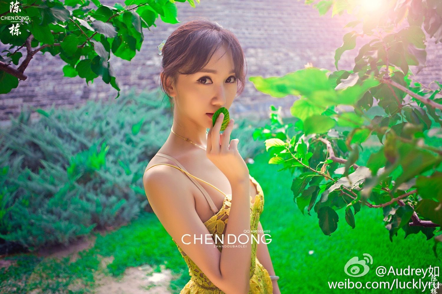 气质美女Audrey如 清爽街拍唯美家居