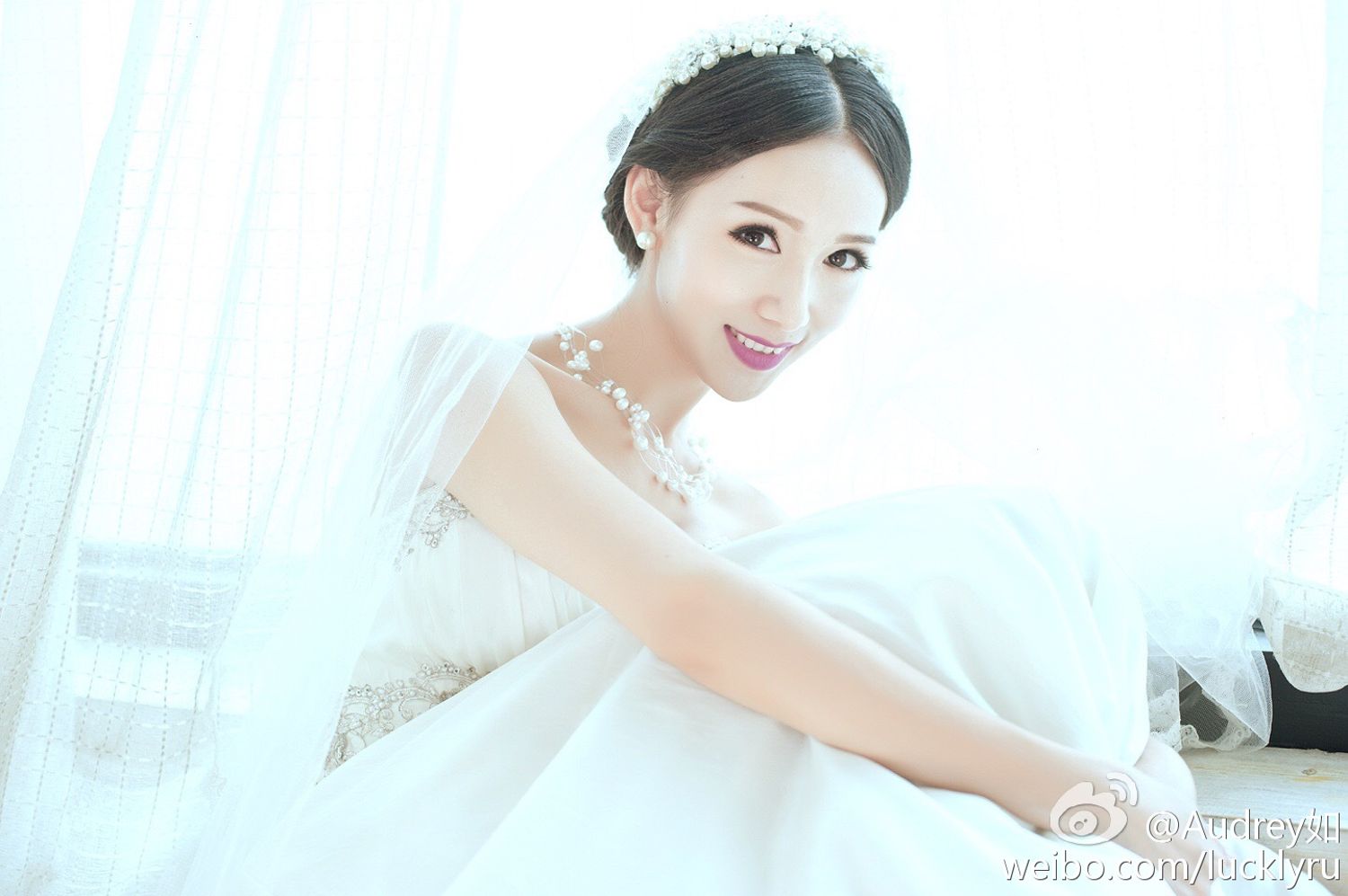 气质美女Audrey如 清爽街拍唯美家居