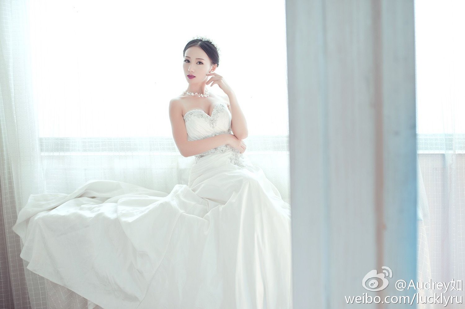 气质美女Audrey如 清爽街拍唯美家居