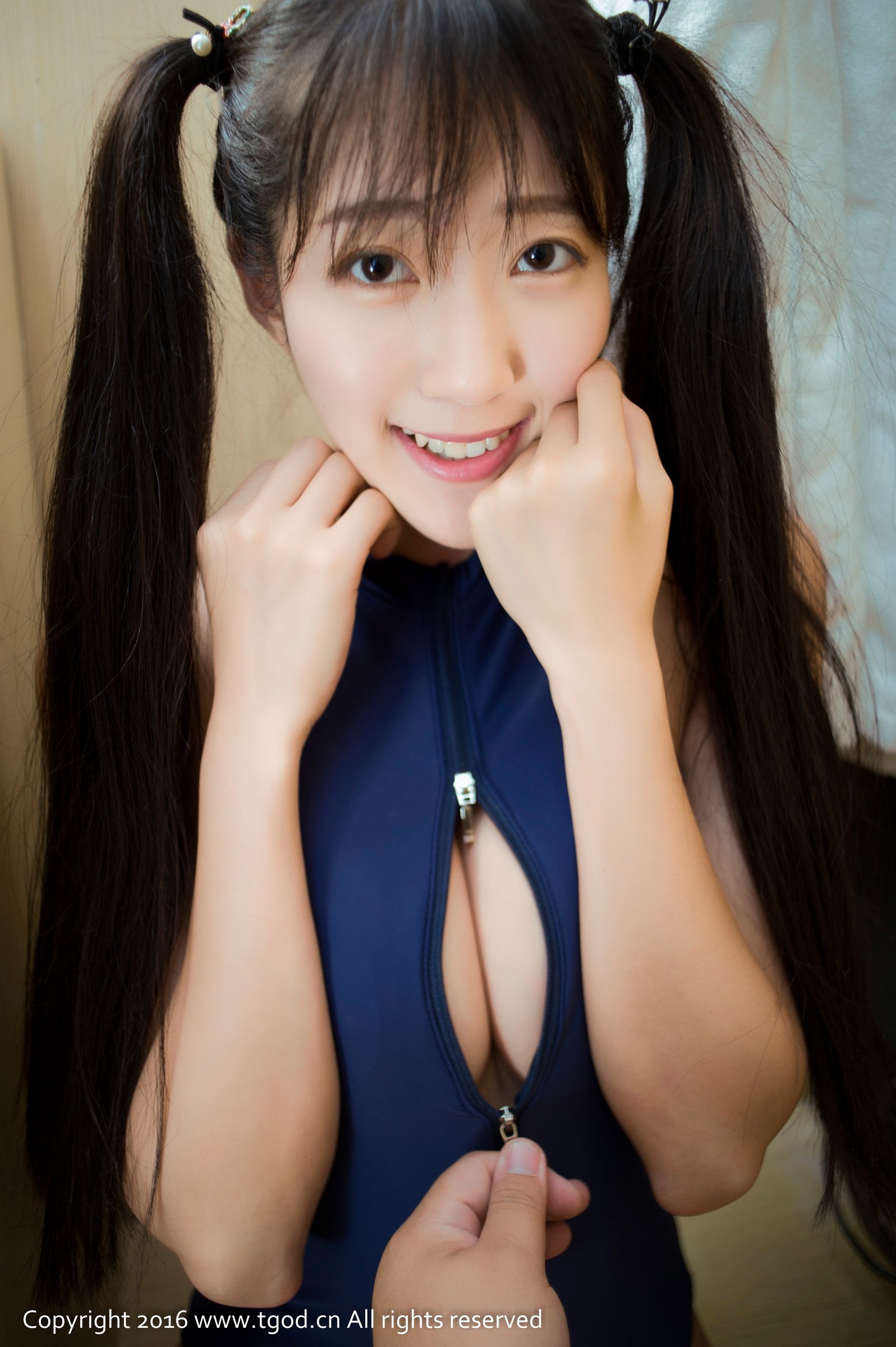 Uki奶糖 [TGOD推女神]高清写真图邻家姑娘