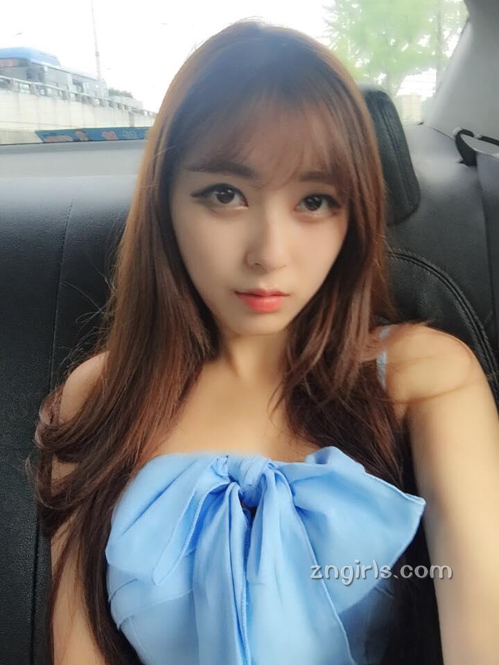 金赛拉(김세라) 南韩极品美胸美腿车模
