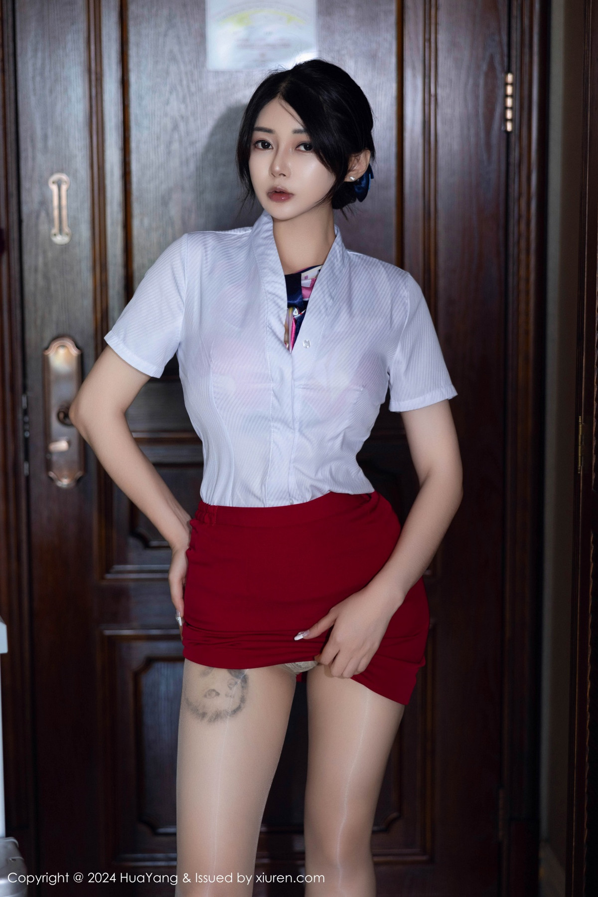 [HuaYang]高清写真图 2024.09.06 VOL.605 凯竹Quinn 美腿丝袜