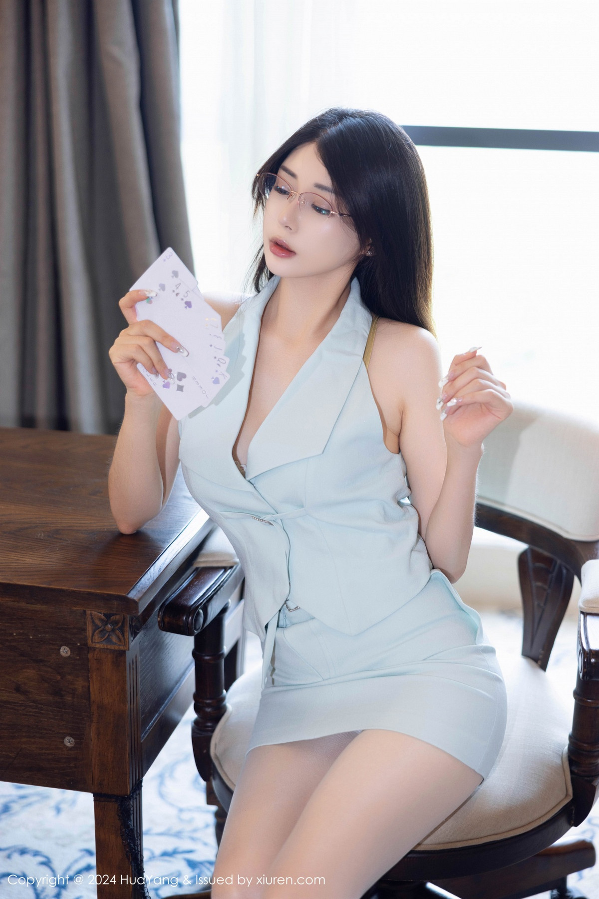 [HuaYang]高清写真图 2024.09.19 VOL.608 凯竹Quinn 丝袜美臀