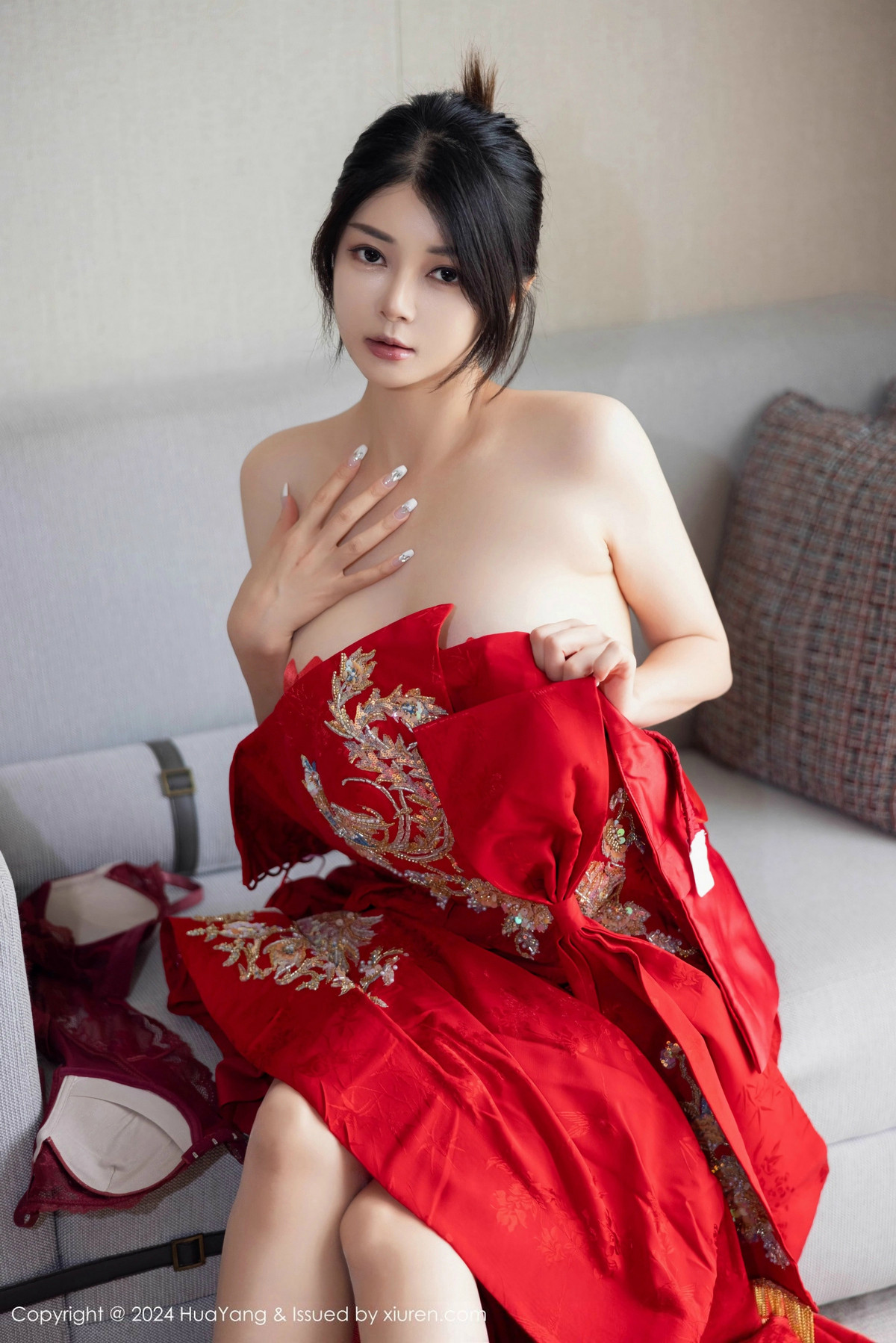 [HuaYang]高清写真图 2024.12.12 VOL.623 凯竹Quinn 丝袜美臀