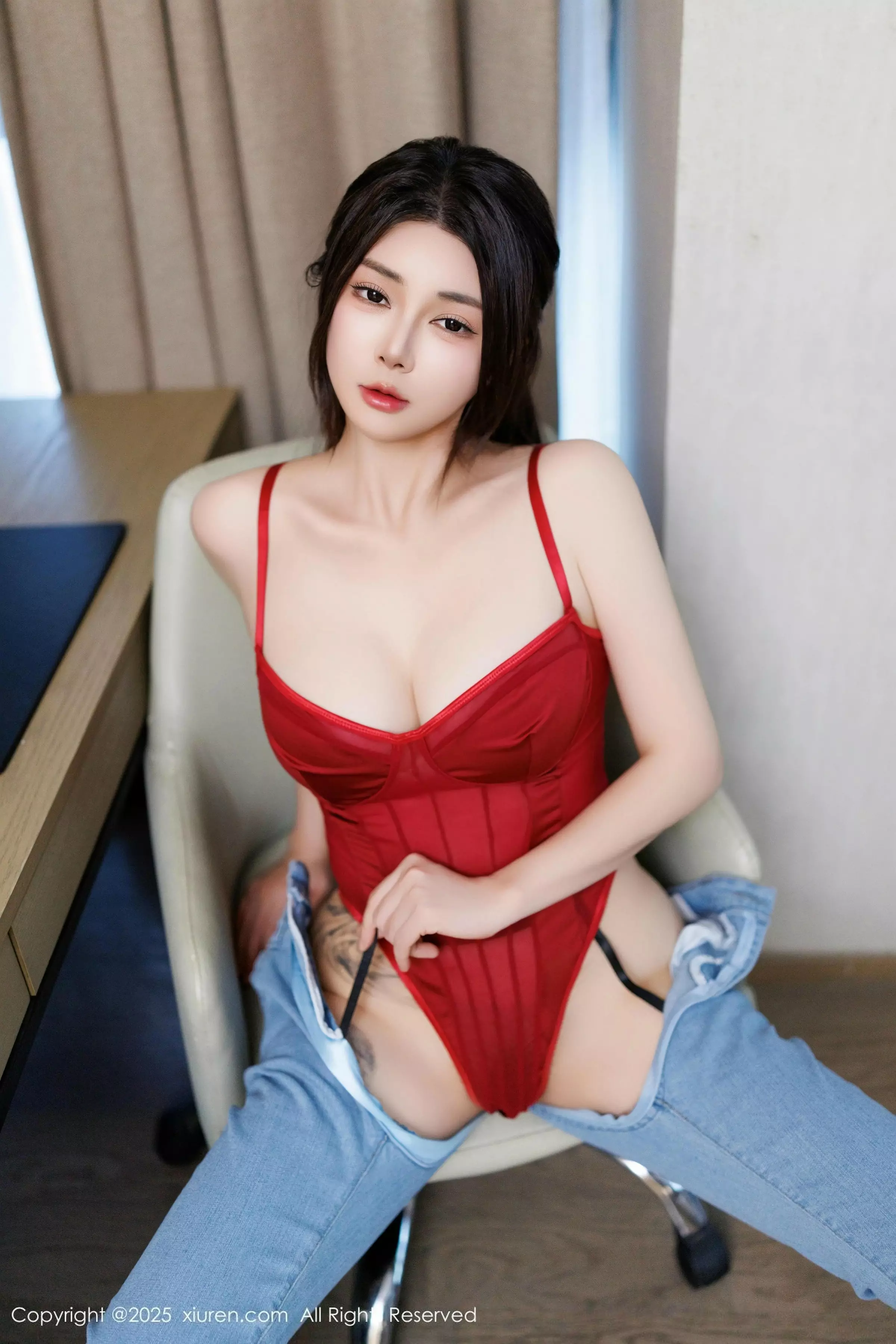 [XiuRen]高清写真图 2025.03.31 No.10090 凯竹Quinn 红色情趣