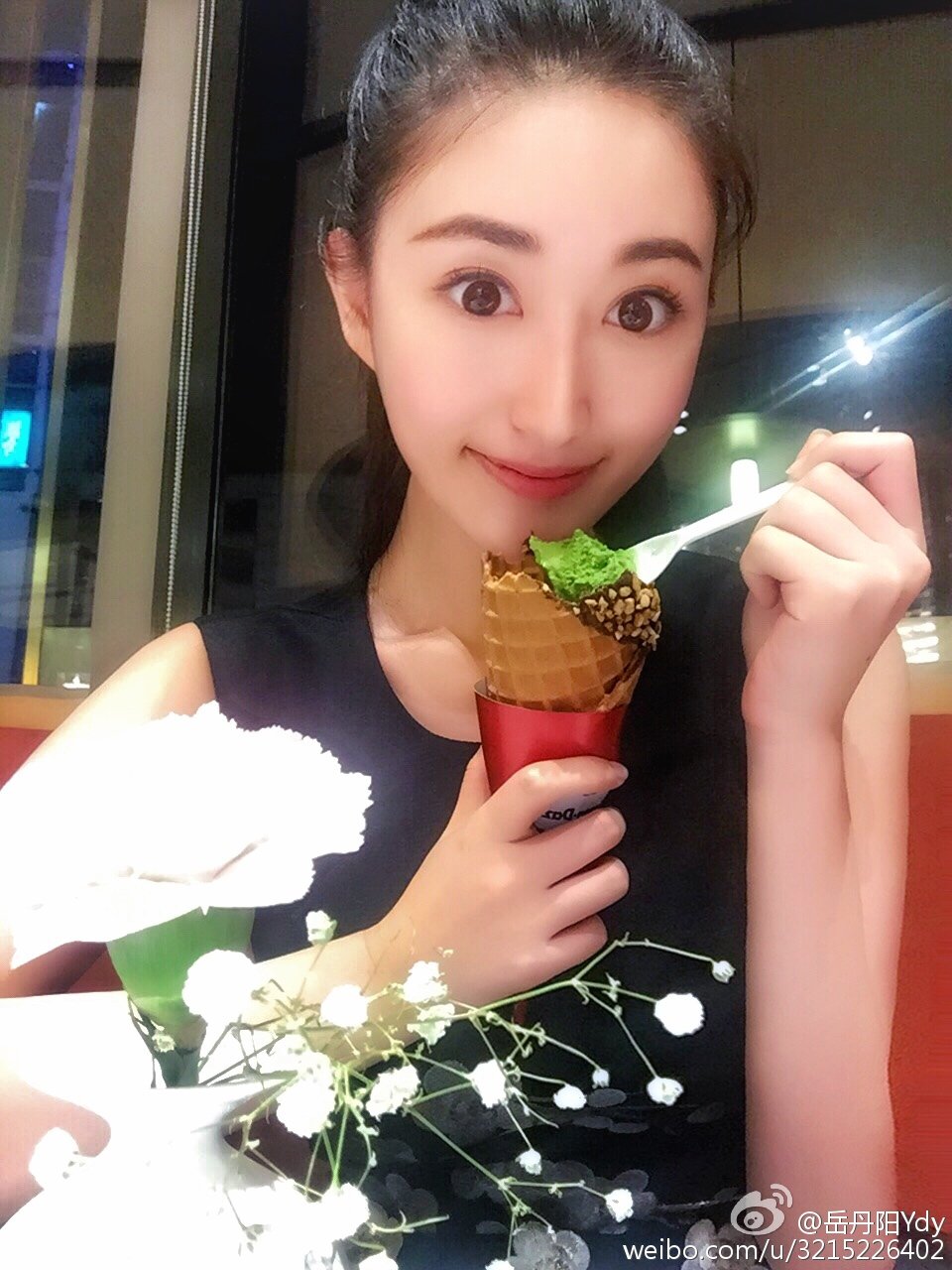 岳丹阳 西南校花微博美图