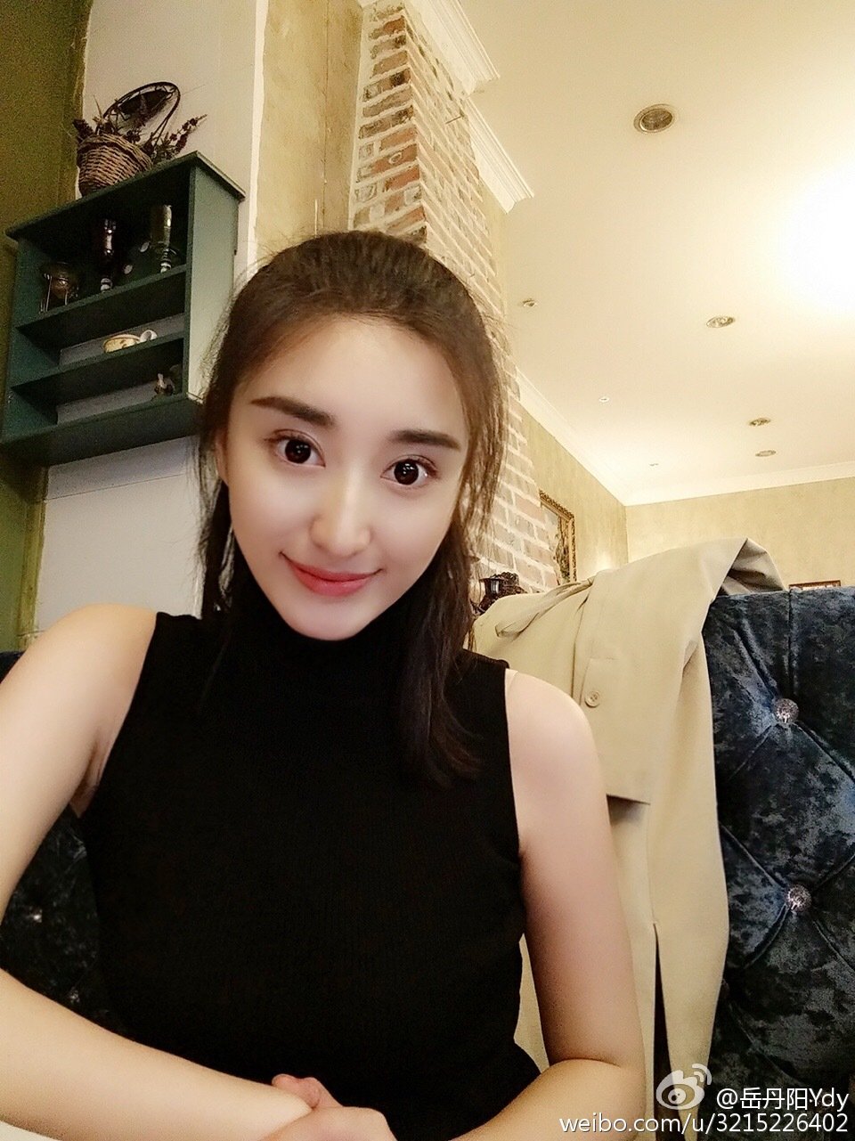 岳丹阳 西南校花微博美图