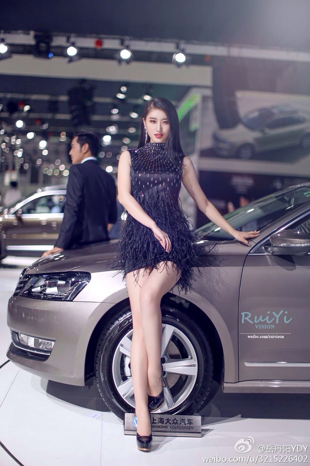 岳丹阳 西南校花微博美图
