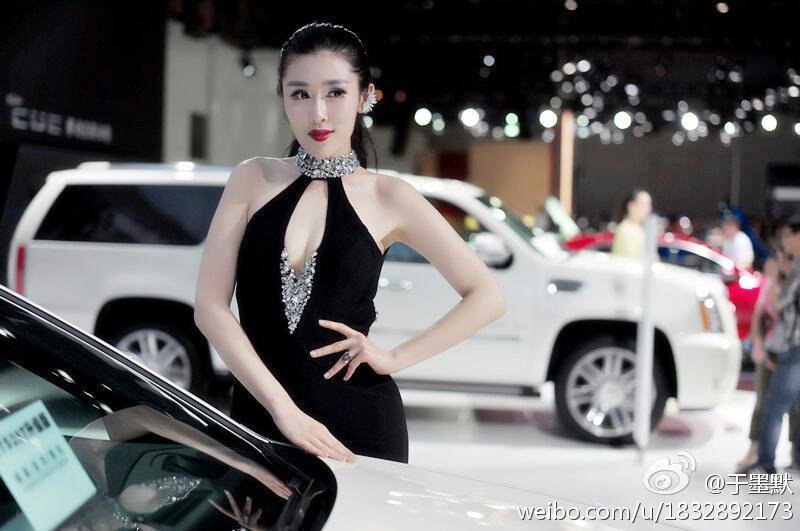 于墨默 重庆时尚之星美人车模