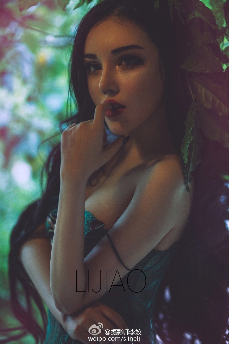 孙依宁 微博超诱人艺术写真图