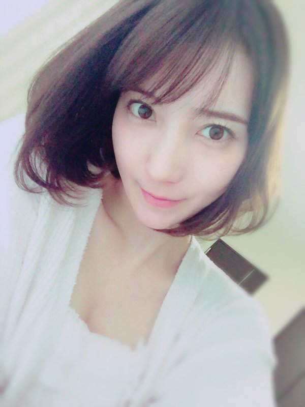 堀みづき 短发美人迷人生活照