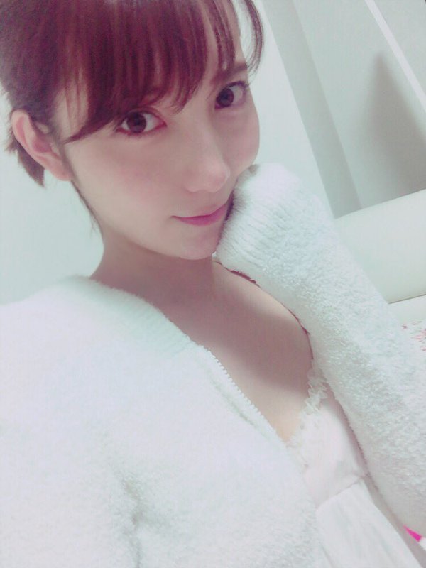 堀みづき 短发美人迷人生活照