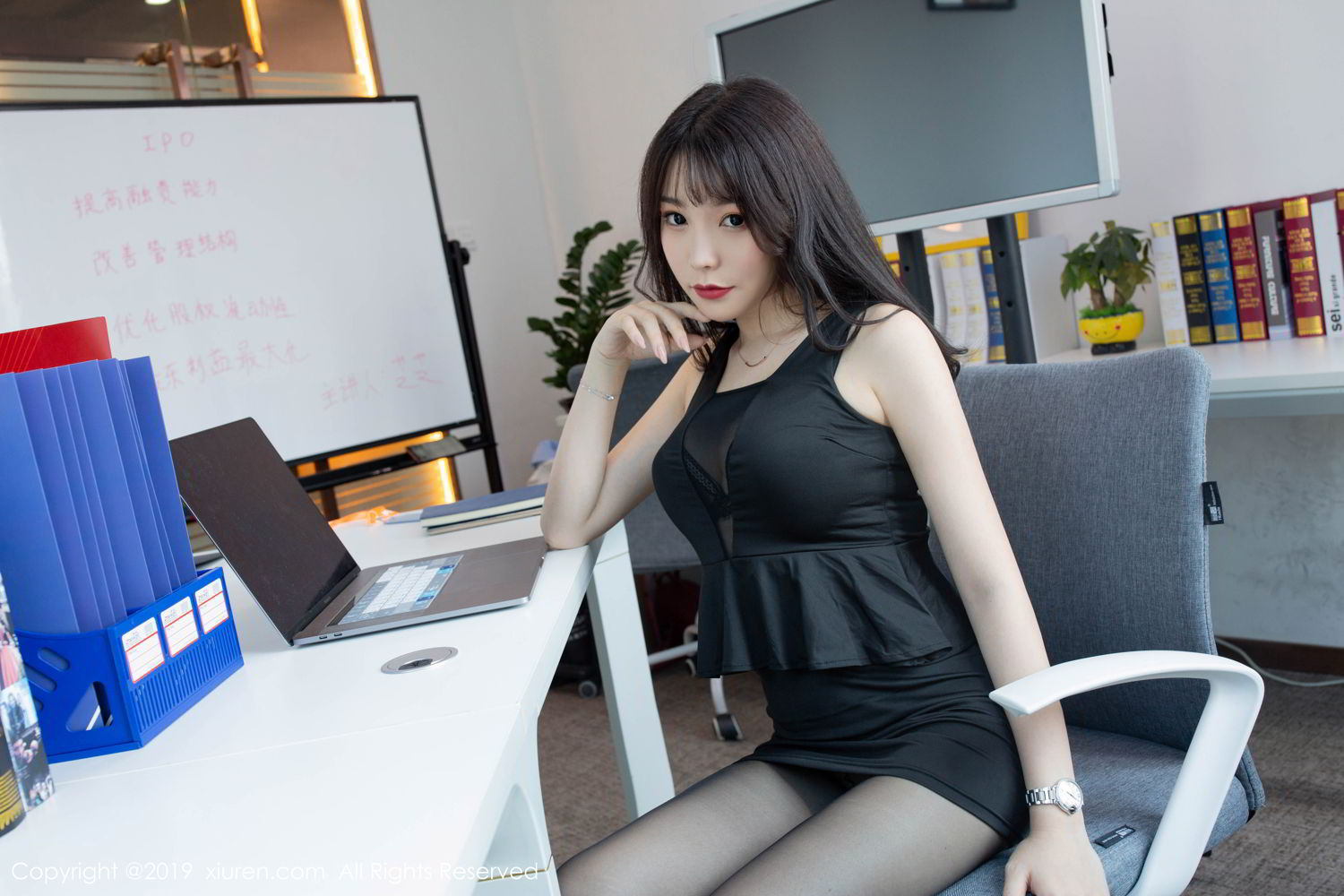 [XIUREN]高清写真图 2019.10.29 芝芝Booty