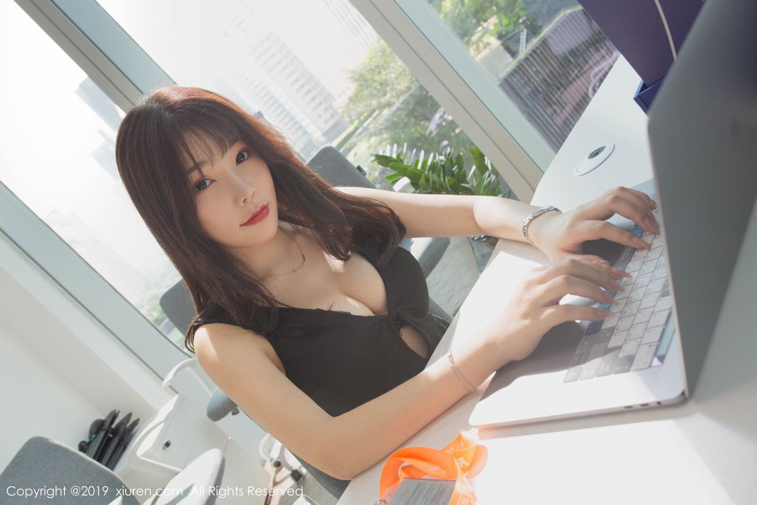 [XIUREN]高清写真图 2019.10.29 芝芝Booty