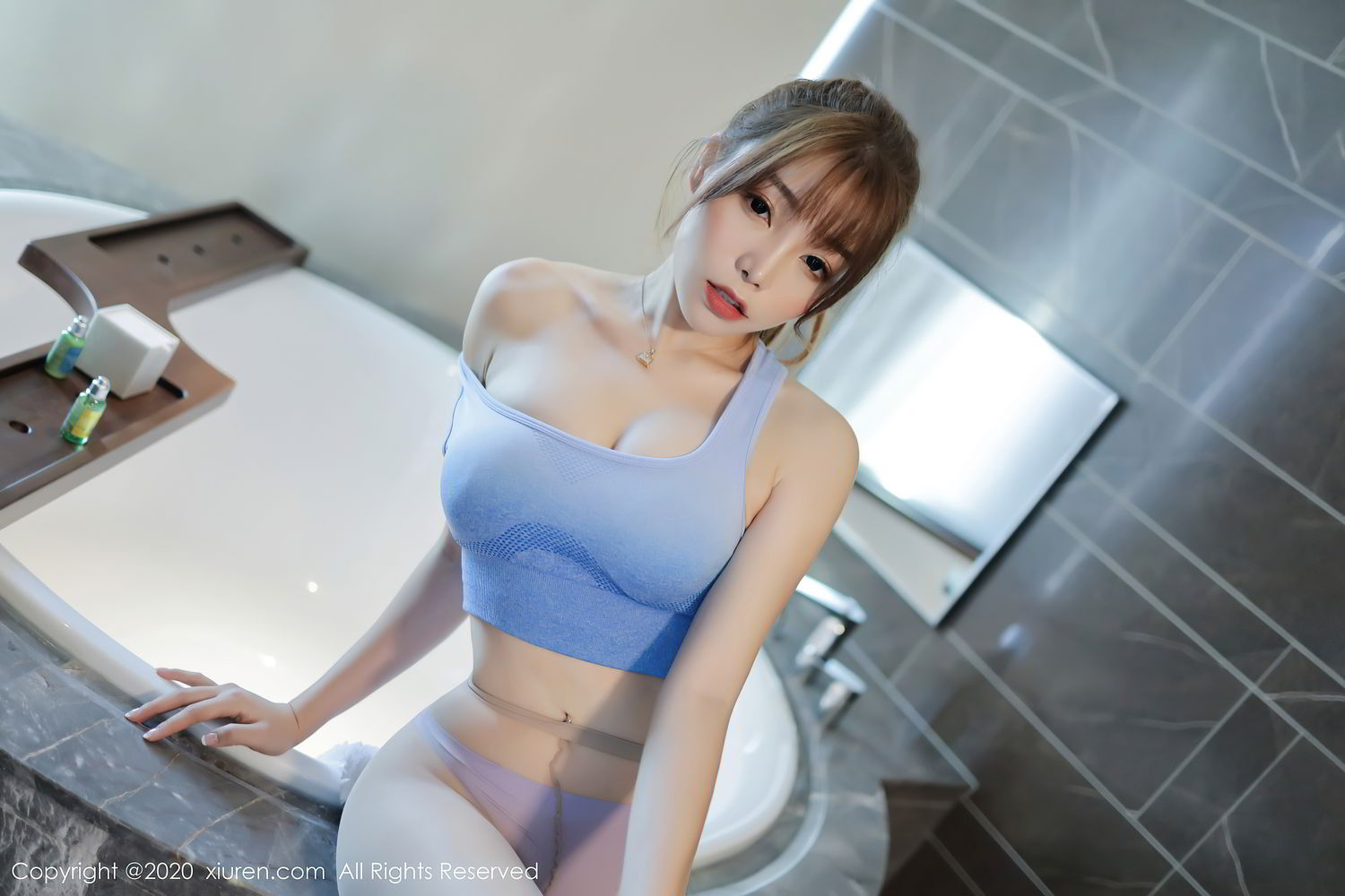 [XiuRen]高清写真图 2020.07.31 No.2391 芝芝Booty