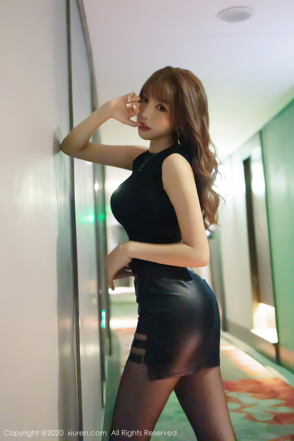 [XiuRen]高清写真图 2020.08.14 No.2445 芝芝Booty