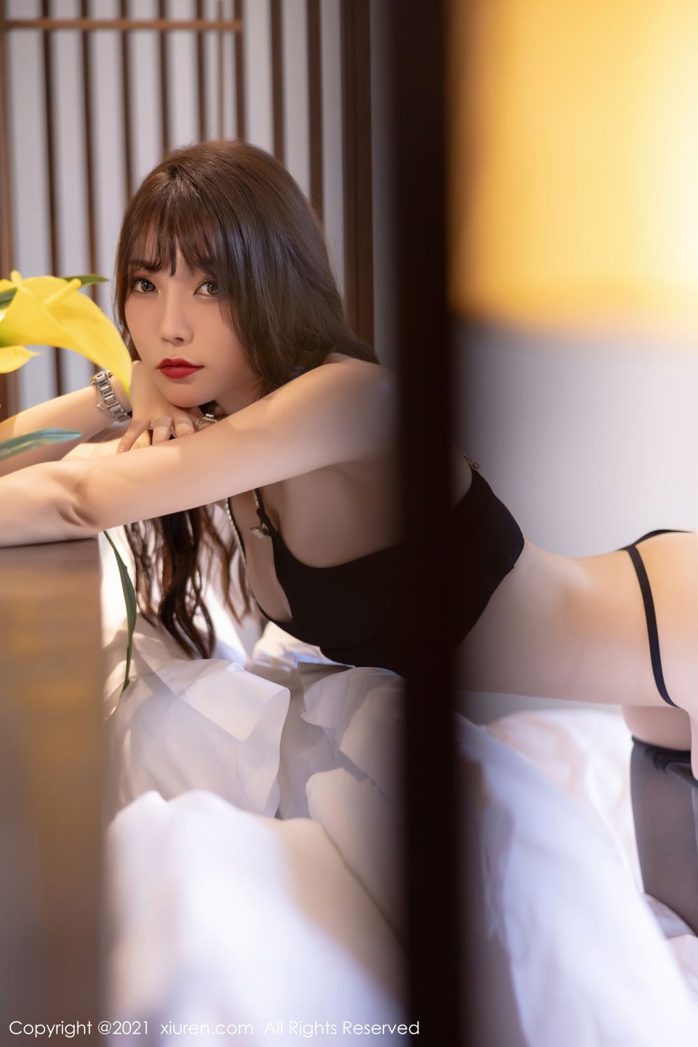 全民女神芝芝Booty 典雅多姿的吊裙