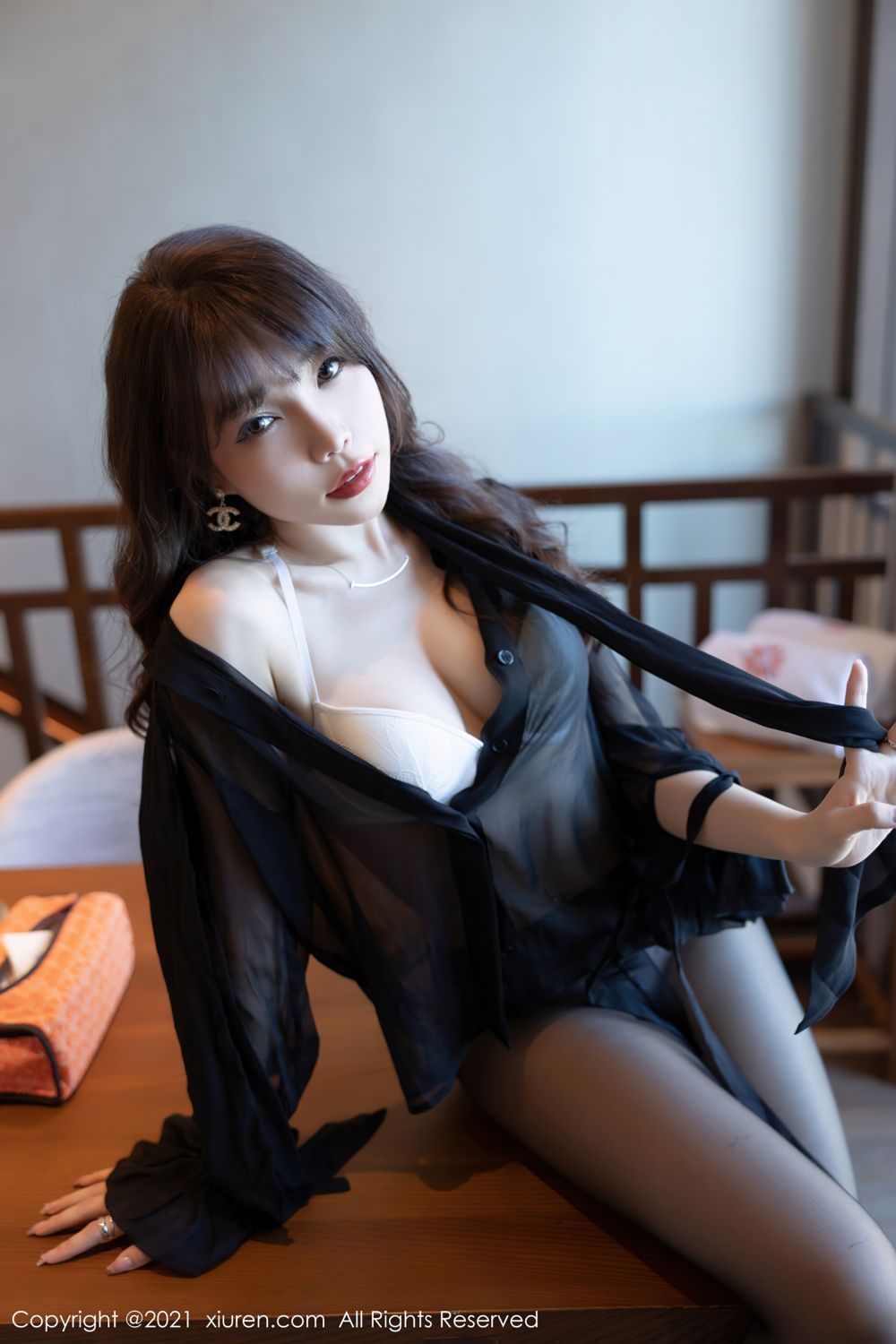 [XiuRen]高清写真图 2021.10.25 No.4114 芝芝Booty