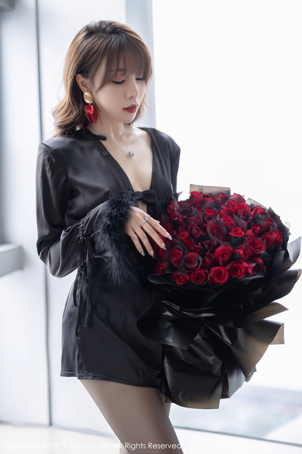 [XiuRen]高清写真图 2021.11.11 No.4205 芝芝Booty