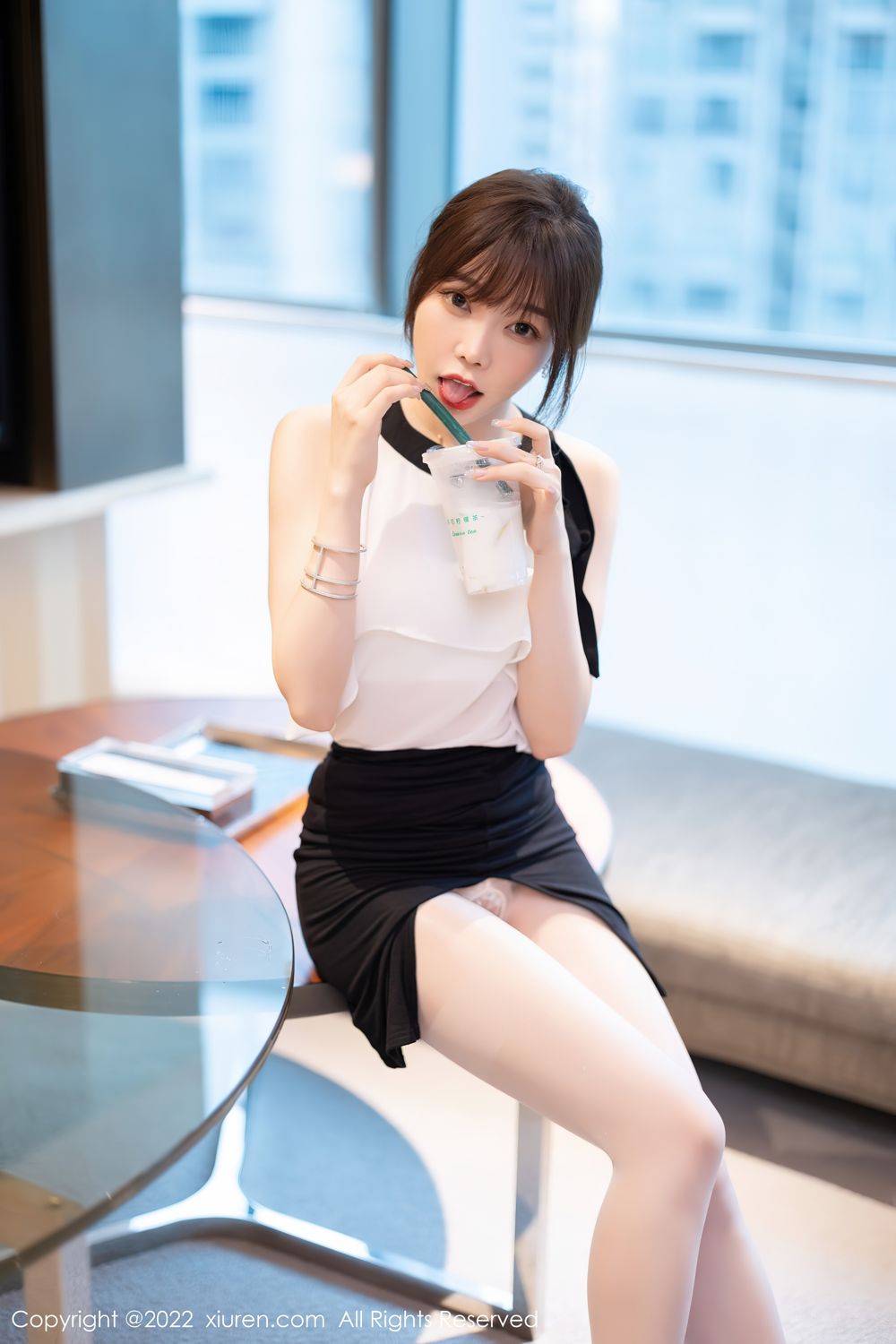 [XiuRen]高清写真图 2022.08.26 No.5500 徐莉芝Booty