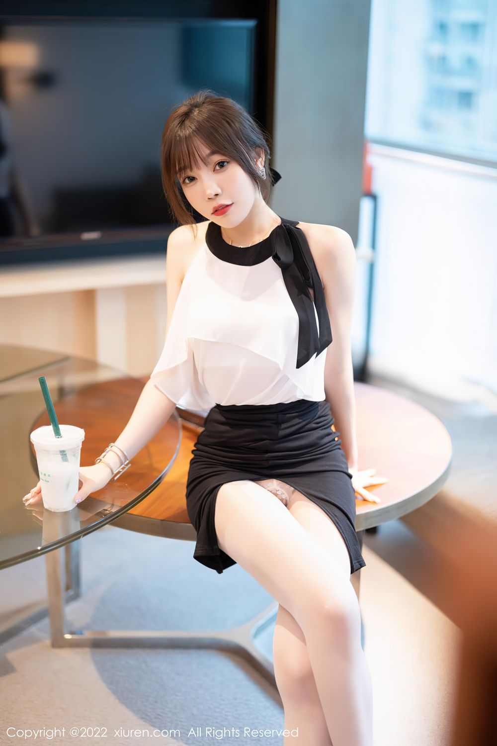 [XiuRen]高清写真图 2022.08.26 No.5500 徐莉芝Booty
