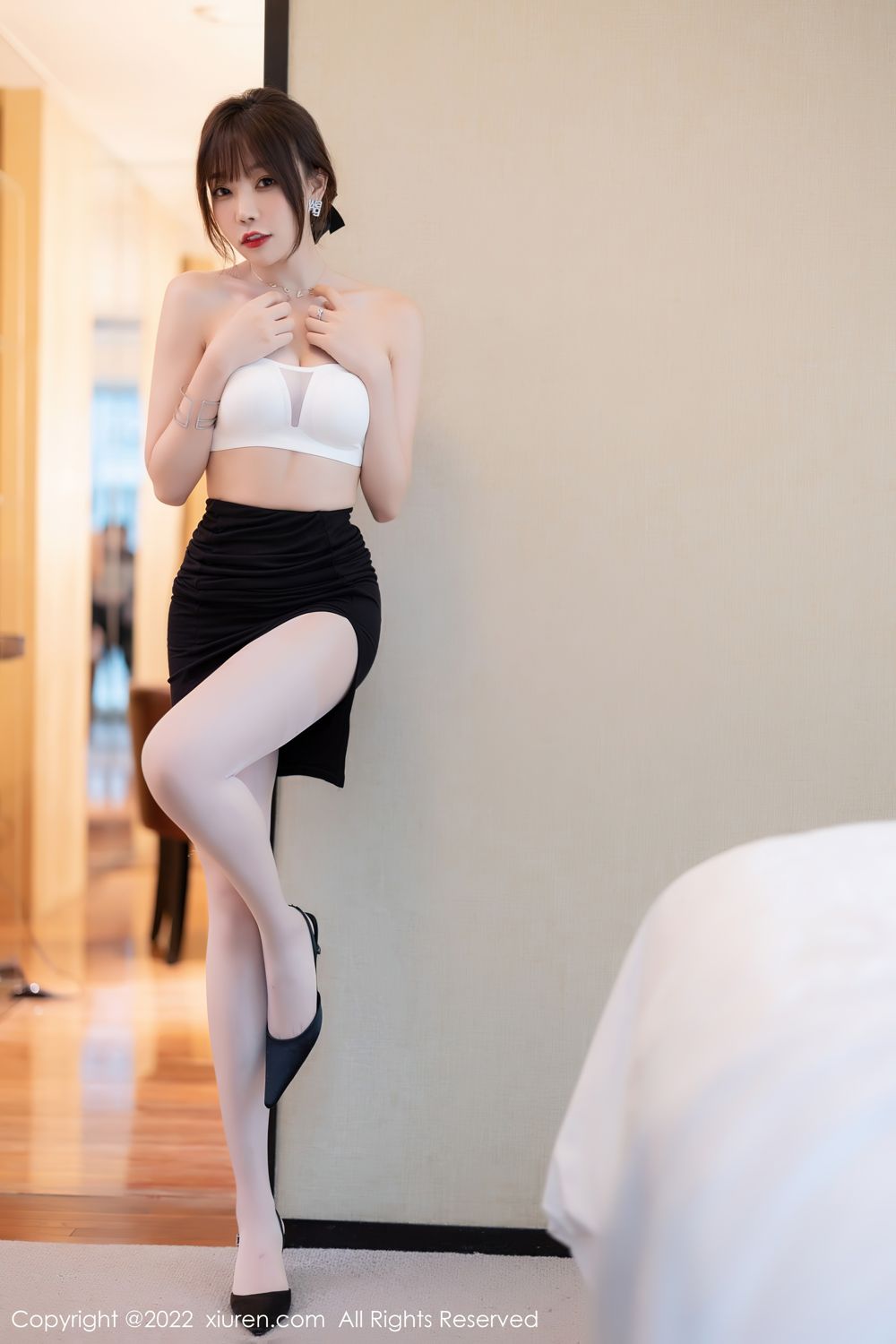 [XiuRen]高清写真图 2022.08.26 No.5500 徐莉芝Booty
