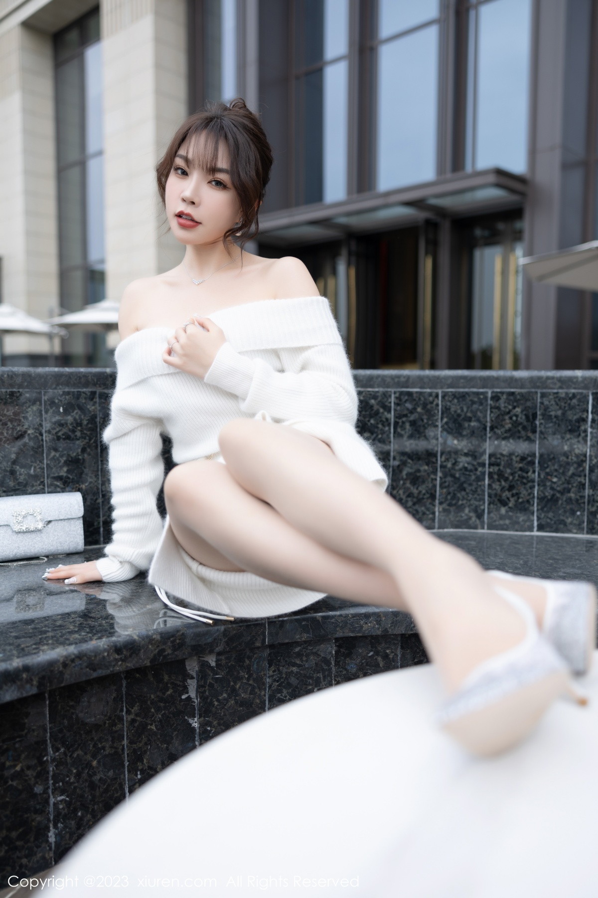 [XiuRen]高清写真图 2023.01.13 No.6132 徐莉芝Booty 温泉美腿